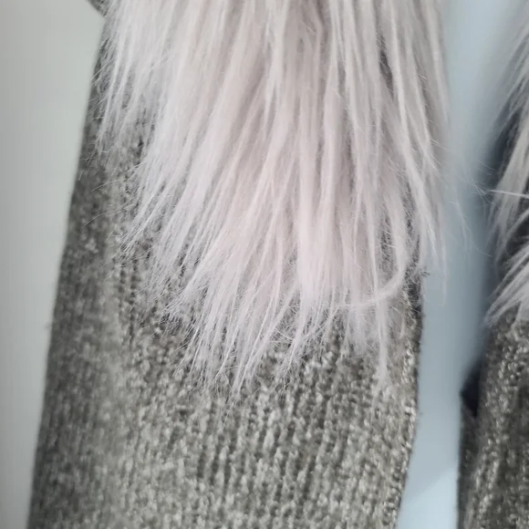 Kut From The Kloth Vest Wool Blend Faux Fur Sz Medium Warm Whimsy Fairycore Goth - Picture 4 of 15